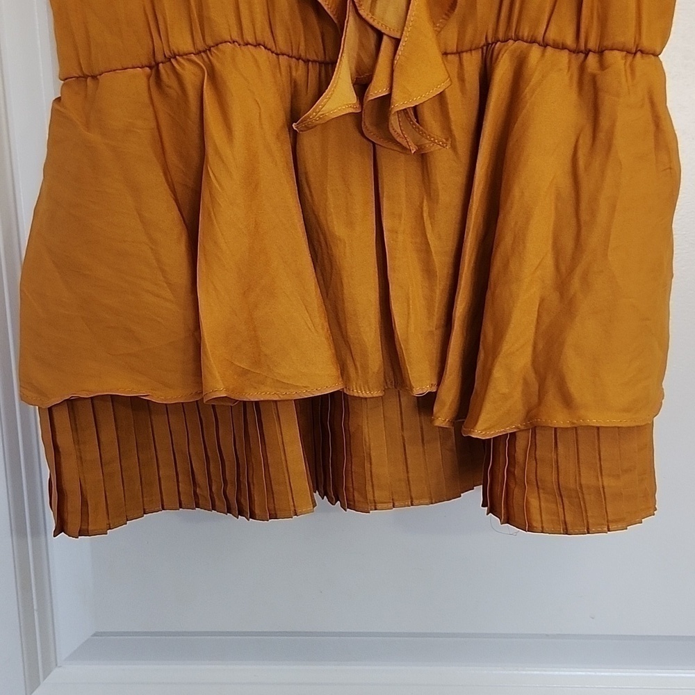 NWT DO+BE MUSTARD YELLOW TOP SIZE LARGE - Picture 4 of 12